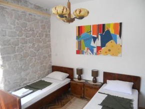 La Rosa Apt